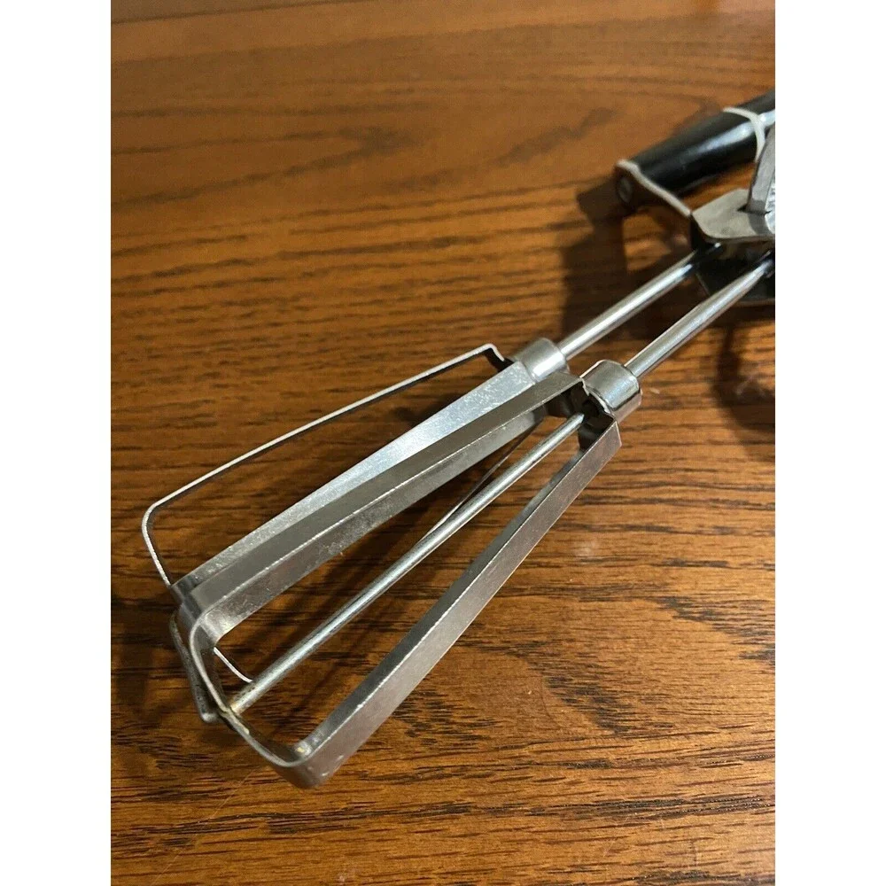 Unbranded vintage hand